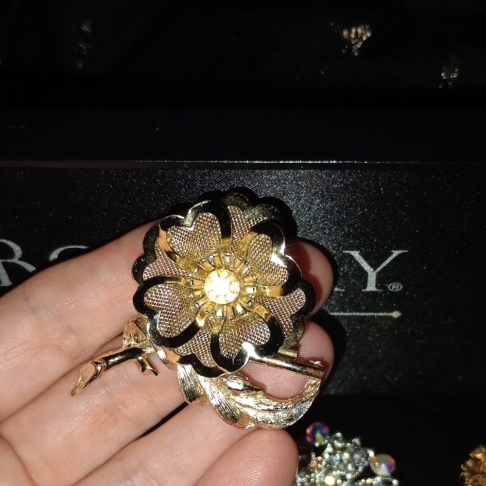 Vintage Gold and Silver Floral Mesh Hearts Brooch
